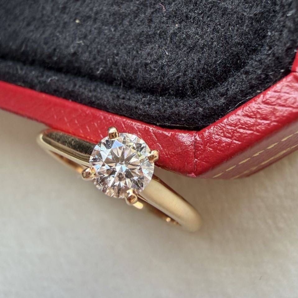 Кольцо Cartier с бриллиантом 0.44 карата